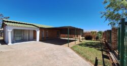2 Bedroom House in Roodepan