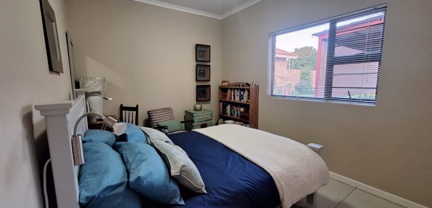 EXCEPTIONALLY NEAT 3-BEDROOM TOWNHOUSE IN A QUIET, SOUGHT-AFTER NEIGHBOURHOOD