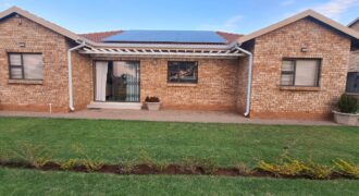 EXCEPTIONALLY NEAT 3-BEDROOM TOWNHOUSE IN A QUIET, SOUGHT-AFTER NEIGHBOURHOOD