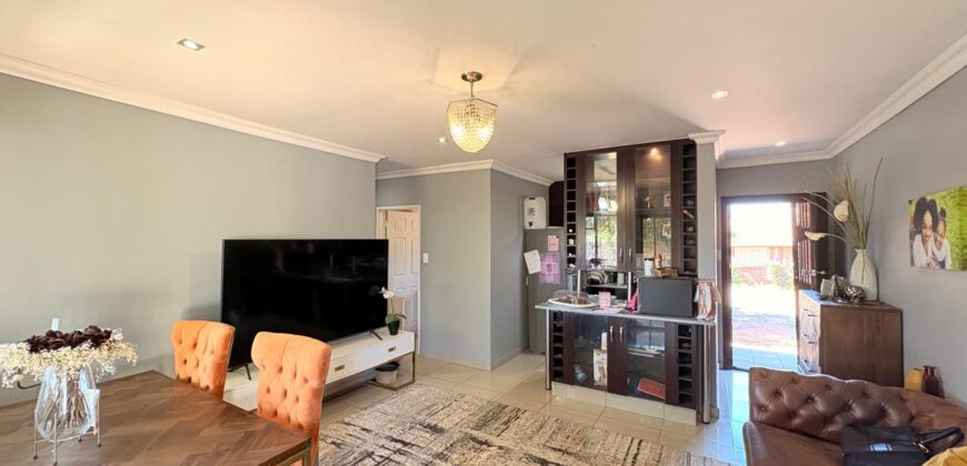 Property for sale in Kimberley, South Ridge with Garden