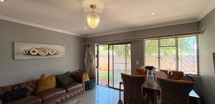 Property for sale in Kimberley, South Ridge with Garden
