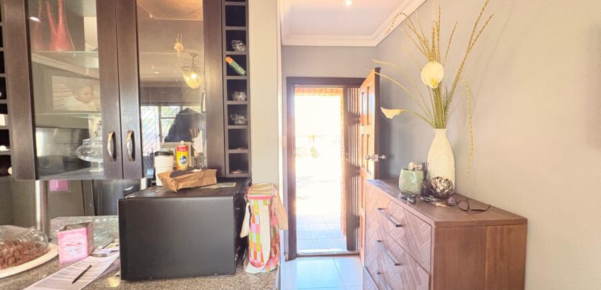 Property for sale in Kimberley, South Ridge with Garden