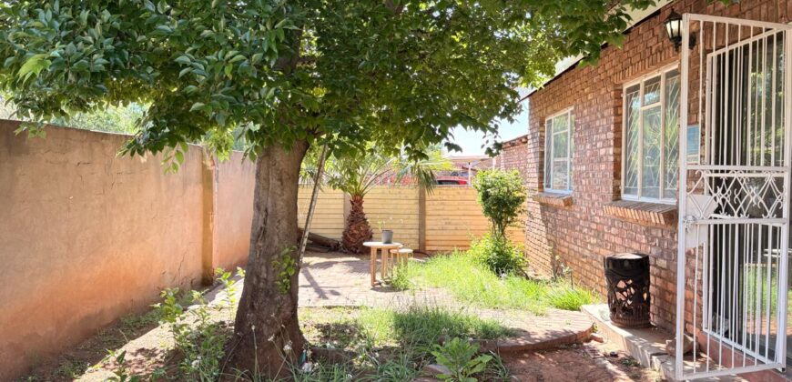 Property for sale in Kimberley, South Ridge with Garden